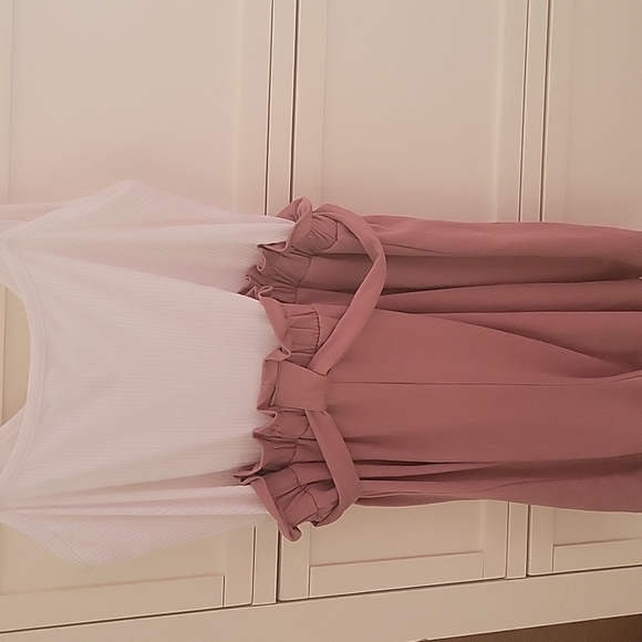 Romper - Picture 4 of 4